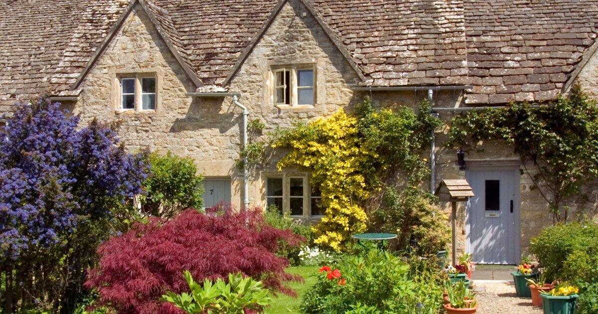 Explore Hidden Cotswolds & Dark Age England / Authentic Europe